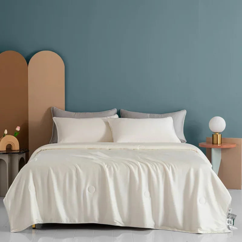 CoolNest™ Ice Silk Summer Comforter – Lightweight, Soft, Twin/King Sizes