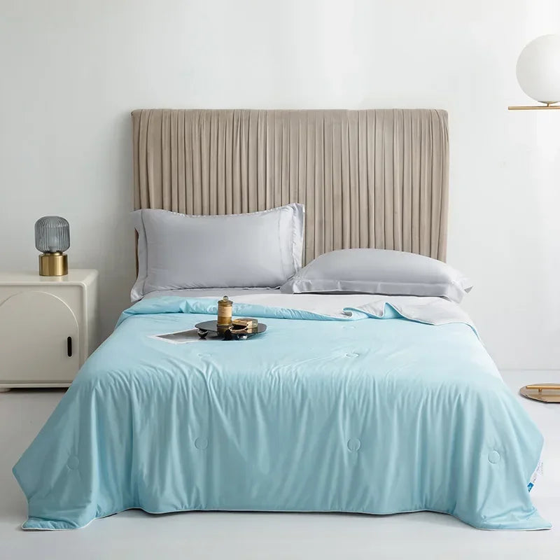 CoolNest™ Ice Silk Summer Comforter – Lightweight, Soft, Twin/King Sizes
