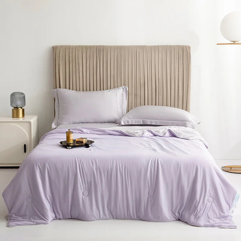 CoolNest™ Ice Silk Summer Comforter – Lightweight, Soft, Twin/King Sizes